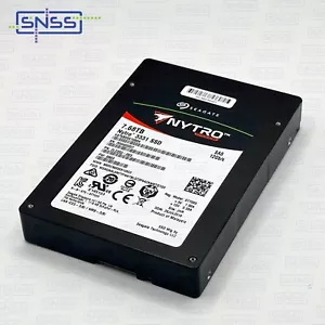 SEAGATE 7,68 TB NYTRO 3331 SAS 12G 2,5 SFF SSD XS7680SE70004 7680 GB IVA ESCLUSA £662 - Foto 1 di 6