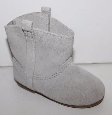 Baby Gap nuevo sin caja niña 6 12 meses Botines de cuero gamuza beige con lengüeta ajustable Foto 1 de 4