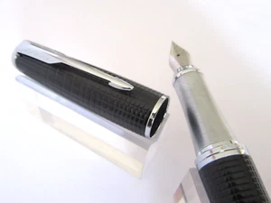 MAGNIFIQUE STYLO PLUME PARKER URBAN NOIR PREMIUM DE PRESTIGE A324 - Imagen 1 de 11