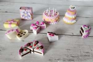 Barbie "Birthday Blast" Hochzeitstorte Scheiben Geschenke Puppengröße Set - Bild 1 von 11