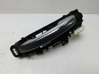 Manija de puerta exterior LHS J123 Mercedes Benz AMG GT S cupé C190 2016 Foto 1 de 3