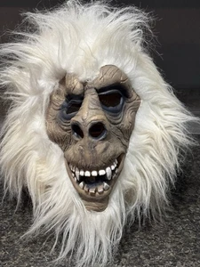 Vintage Abominable Snowman Gorilla Yeti Full Head Halloween Mask with White Fur - Picture 1 of 20