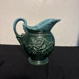 Vintage Hull A50 Embossed Rose Drip Glaze Pitcher - Picture 1 of 3
