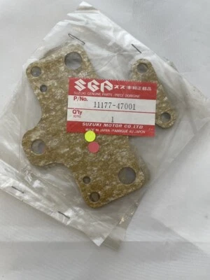NOS Suzuki 11177-47001 Superseded by 11177-47001-H17 - BREATHER COVER GASKET - Image 1 of 3