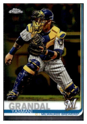 2019 Topps Chrome Update #17 Yasmani Grandal Milwaukee Brewers - Image 1 of 2