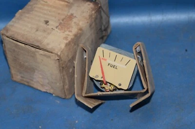 Medidor de recorte de bisel de tablero genuino Desoto 1941 de colección NOS medidor de combustible de gasolina genuino OEM Foto 1 de 4
