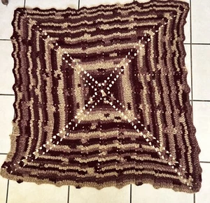 NEU Handarbeit gehäkelt afghanische Decke Überwurf 39x39 cm - Bild 1 von 6