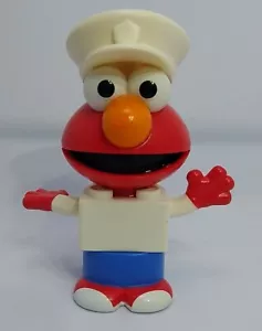K'nex/Elmo Figur/Sesamstraße Werkstatt/rot/weißer Hut/blaue Hose. Tolle Form - Bild 1 von 10