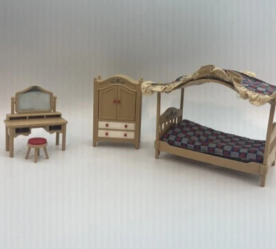 Vintage Tomy Dollhouse Furniture Bedroom Set Bed, Vanity, Armoire Read - Image 1 of 4