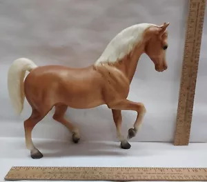 Arabian Stallion - Traditional Scale Horse - BREYER model HORSE - As Is - Picture 1 of 14