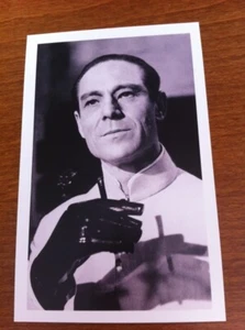 James Bond Postcard - Dr. No - Joseph Wiseman as Dr. No - NEW - Picture 1 of 1