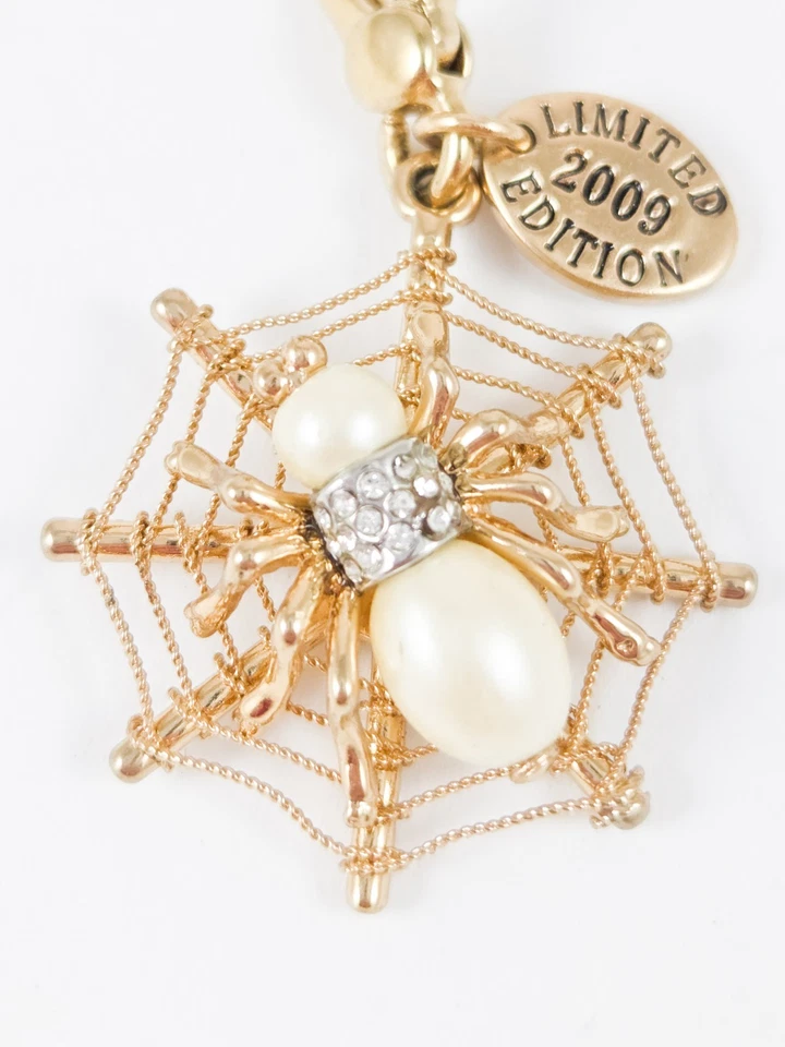 Dije de araña Juicy Couture 2009 edición limitada con perlas de imitación y cristales Foto 1 de 4