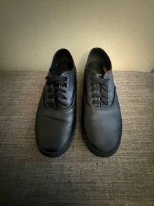 Women’s Black SafeTStep Slip Resistant Shoes Size 8.5 - Picture 1 of 11