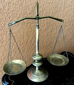 Vtg Brass Balance Scale Justice Lawyer Commerce Distress see pics UNKNOWN ORIG - Picture 1 of 16