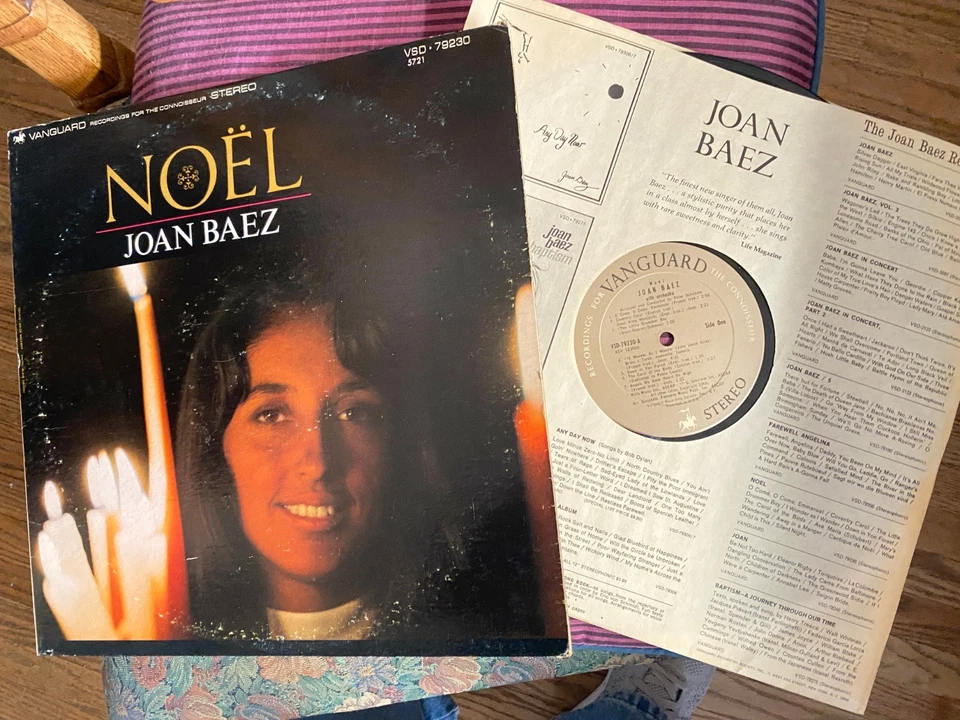 JOAN BAEZ     NOEL Foto 1 de 1