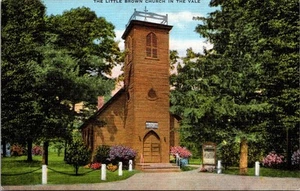 Die kleine braune Kirche im Tal Leinen Postkarte - Bild 1 von 4