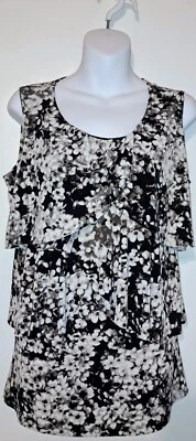 Suzie In The City Black and White Top. Medium. - Image 1 of 4