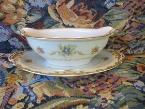 HIRA 40s 50s vintage Made in Occupied Japan  GRAVY BOAT w/ underplate mint cond  - Picture 1 of 5