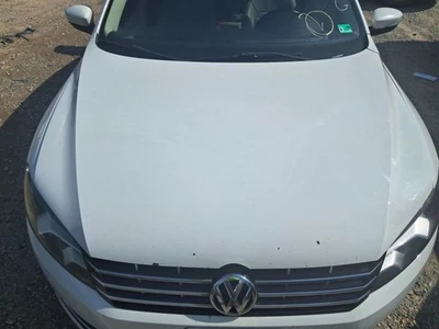 Volkswagen Passat 2014 caja de fusibles usada OEM 5C0937132B 130 k millas Foto 1 de 4