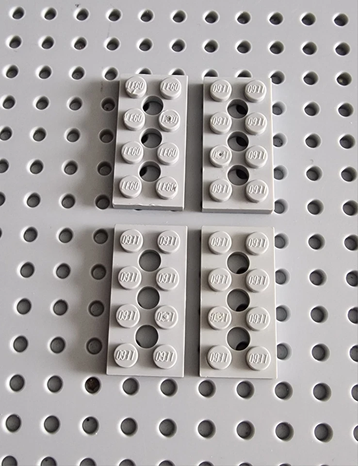 LEGO Technic Platte Plate Lochplatte 2x4 neu hellgrau 4 Stk 3709b 3709 A083 - Bild 1 von 1