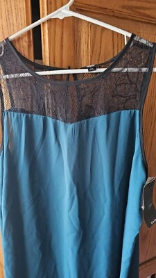 **NUEVO** Blusa Top Mossimo para mujer mediana verde azulado negro encaje abertura lateral #9•4 Foto 1 de 4