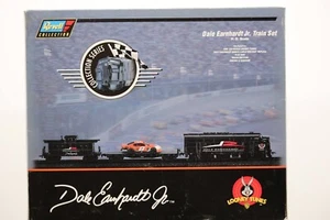 2002 DALE EARNHARDT JR LOONEY TUNES HO 1:87 Gauge SCALE TRAIN SET 5 Piece Set - Picture 1 of 9