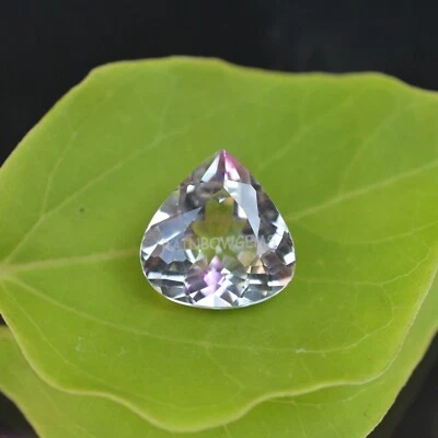 Piedra preciosa suelta de 8,35 quilates de zafiro pitambari bicolor impecable natural certificada Foto 1 de 4