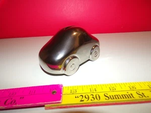 Banco de monedas de metal vintage para automóvil publicidad banco pequeño 4,4 pulgadas tono plata BONITO - Imagen 1 de 6