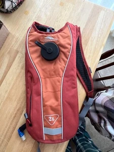 High Sierra Hydration Backpack 2L Wave 70 Camping Hiking EUC - Picture 1 of 8