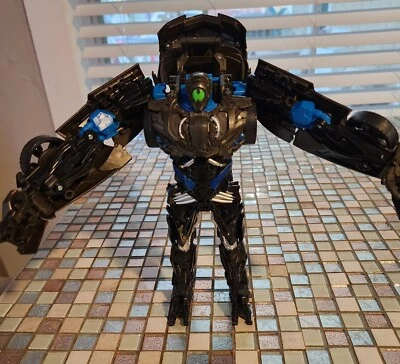 Transformers Age of Extinction Flip & Change Lockdown 10'' Action Figure Hasbro - Image 1 of 4