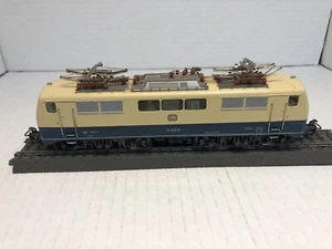 Marklin 3042 HO Scale - Vintage DB Electric Locomotive - Beige/Blue - Picture 1 of 11