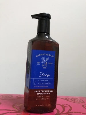 Jabón de manos Bath & Body Works aromaterapia lavanda madera de cedro dormir 8 oz RARO Foto 1 de 2