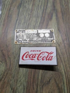 Máquina expendedora vintage Vendo Ha56a2 Coca Cola de soda pieza de placa de identificación de metal - Imagen 1 de 13