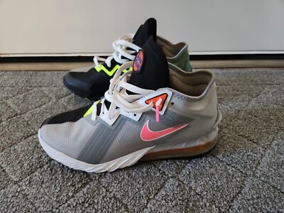 Size 7.5 - Nike Space Jam x LeBron 18 Low Bugs x Marvin CV7562-005 - Image 1 of 4