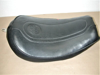 Assento solo motocicleta Harley Davidson DYNA 2001 FXDX Super Glide Sport fabricante de equipamento original - Imagem 1 de 4