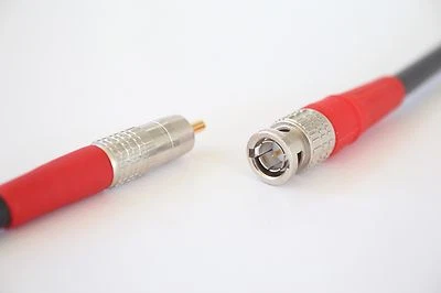 Canare L-5CFB 75ohm RCA to BNC Cable, High-End / Professional Audio Video Cable - Image 1 of 4