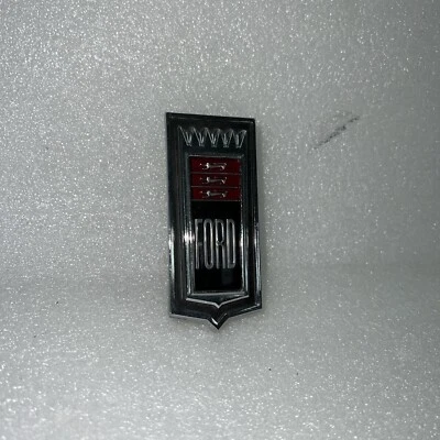 Nuevo de Lote Antiguo 1971 Ford Galaxie 500 Parrilla Emblema Ford D1ab-8B369-BB Fabricante Original Nuevo Foto 1 de 4