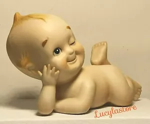 Mini muñeca Kewpie Wing vintage de porcelana bisque pintada a mano Japón - Imagen 1 de 12