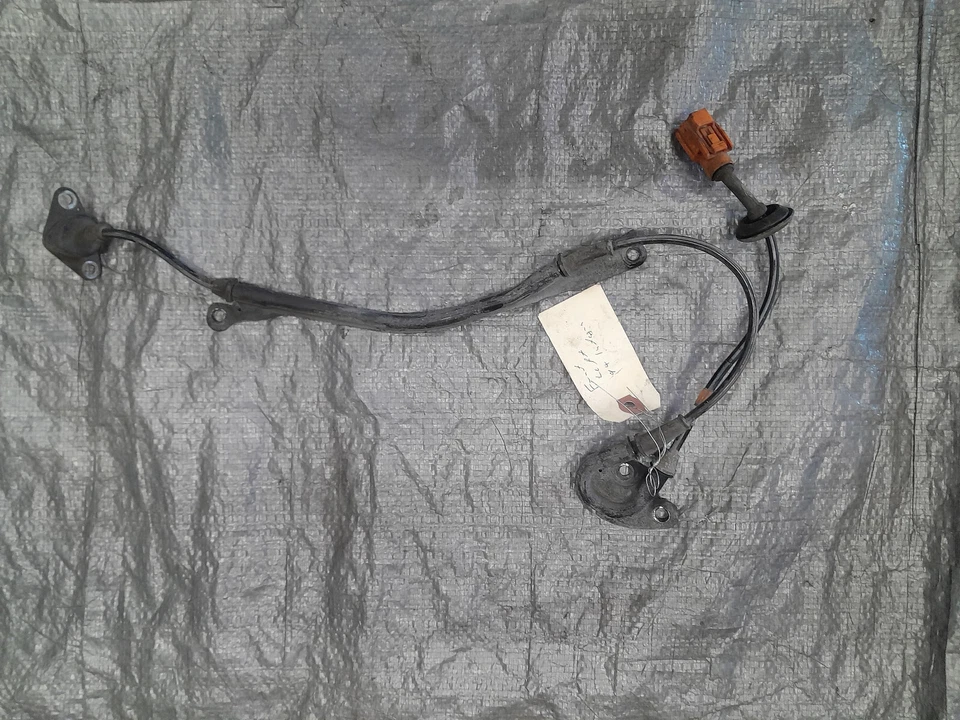 94-97 Acura Integra LEFT  Front ABS Sensor Wheel Speed Pickup Knuckle  OEM 1995 - Image 1 of 1