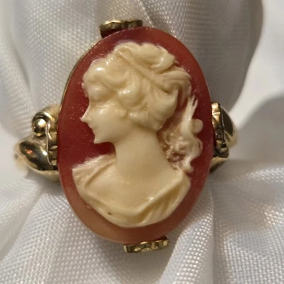 Anillo camafeo vintage relleno de oro amarillo de 10k talla 7,75 Foto 1 de 4