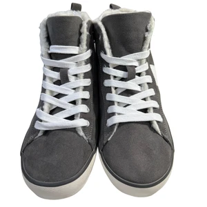 Boys Winter Boots Size 4 Gray Sherpa Lined High Top Sneakers NWT - Picture 1 of 6