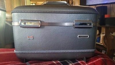 Estuche de mano/maquillaje American Tourister vintage con cerradura y llaves azul Foto 1 de 4