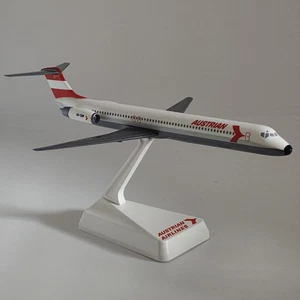 Wooster AUSTRIAN AIR MD80 MD-80 Snap Fit Model World Airlines Aircraft. No. 172 - Imagen 1 de 24