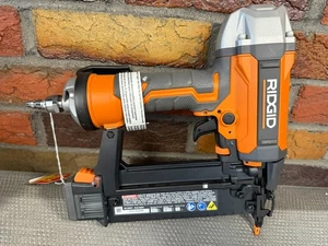 New Ridgid R213BNF3 18-Gauge 2-1/8" Brad Nailer - Picture 1 of 3