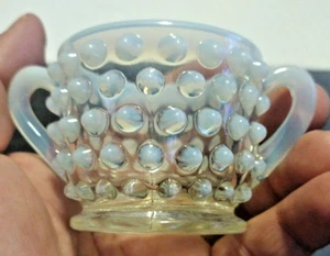 Vintage White Hobnail Mini Sugar - Imagen 1 de 3