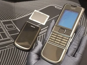 LUSSO -RARO- NUOVO Nokia 8800 Carbon Arte 8800e Ricambi Cover Custodia - Foto 1 di 17