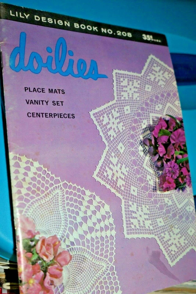 Lily Design Book No.208 DOILIES, PLACE MATS, VANITY SET, CTR PIECES • 9 Patterns - Image 1 of 1