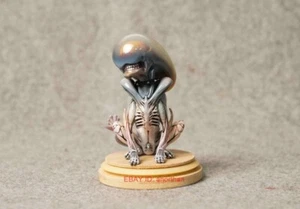 Tooth Fairy Studio Alienboy Alien Light Color Resin Figure Model Statue Stock - Picture 1 of 6
