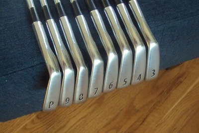 Titleist AP2 712 Forged irons 3-PW Dynamic Gold S300 stiff steel std L/L/L - Image 1 of 4