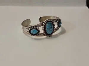 Brazalete con caña de piedras turquesa de plata esterlina 925 con poste comercial Bell - Imagen 1 de 7